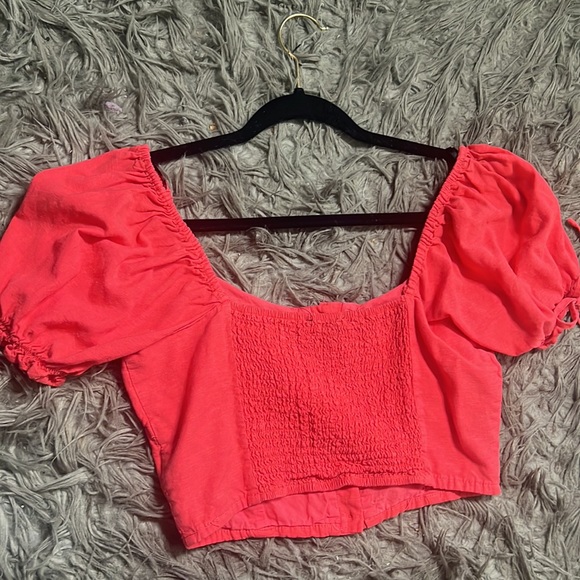 Size small coral button up crop top - Picture 4 of 4